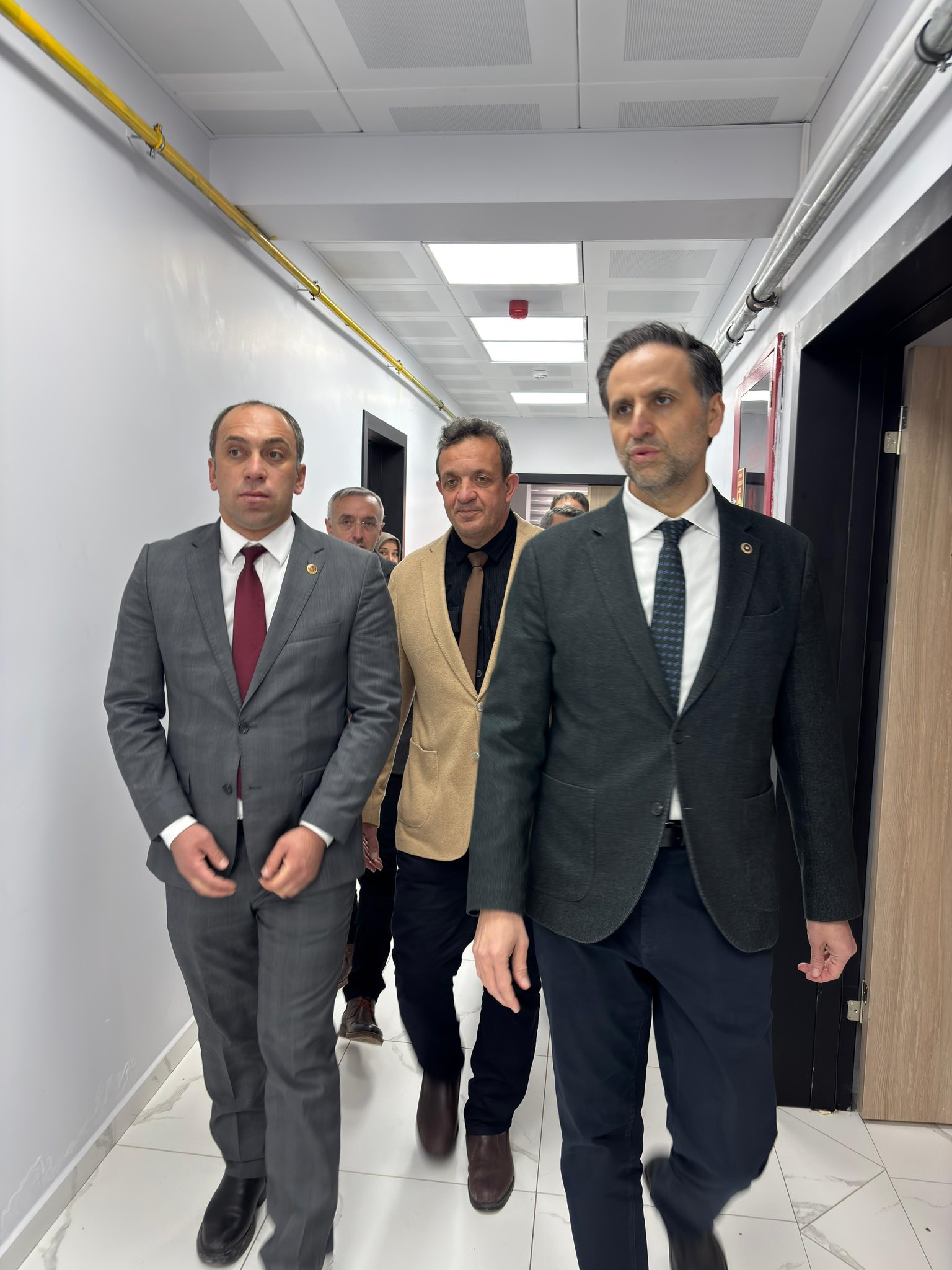 CHP Ardahan Milletvekili Özgür Erdem İncesu ve CHP Ardahan İl Başkanı Yunus Dündar, Posof’u ziyaret etti.