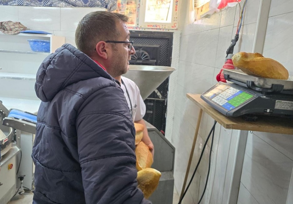 İlçe Genelinde Faaliyet Gösteren Market ve Fırınlara Yönelik Kapsamlı Denetim Gerçekleştirdi.