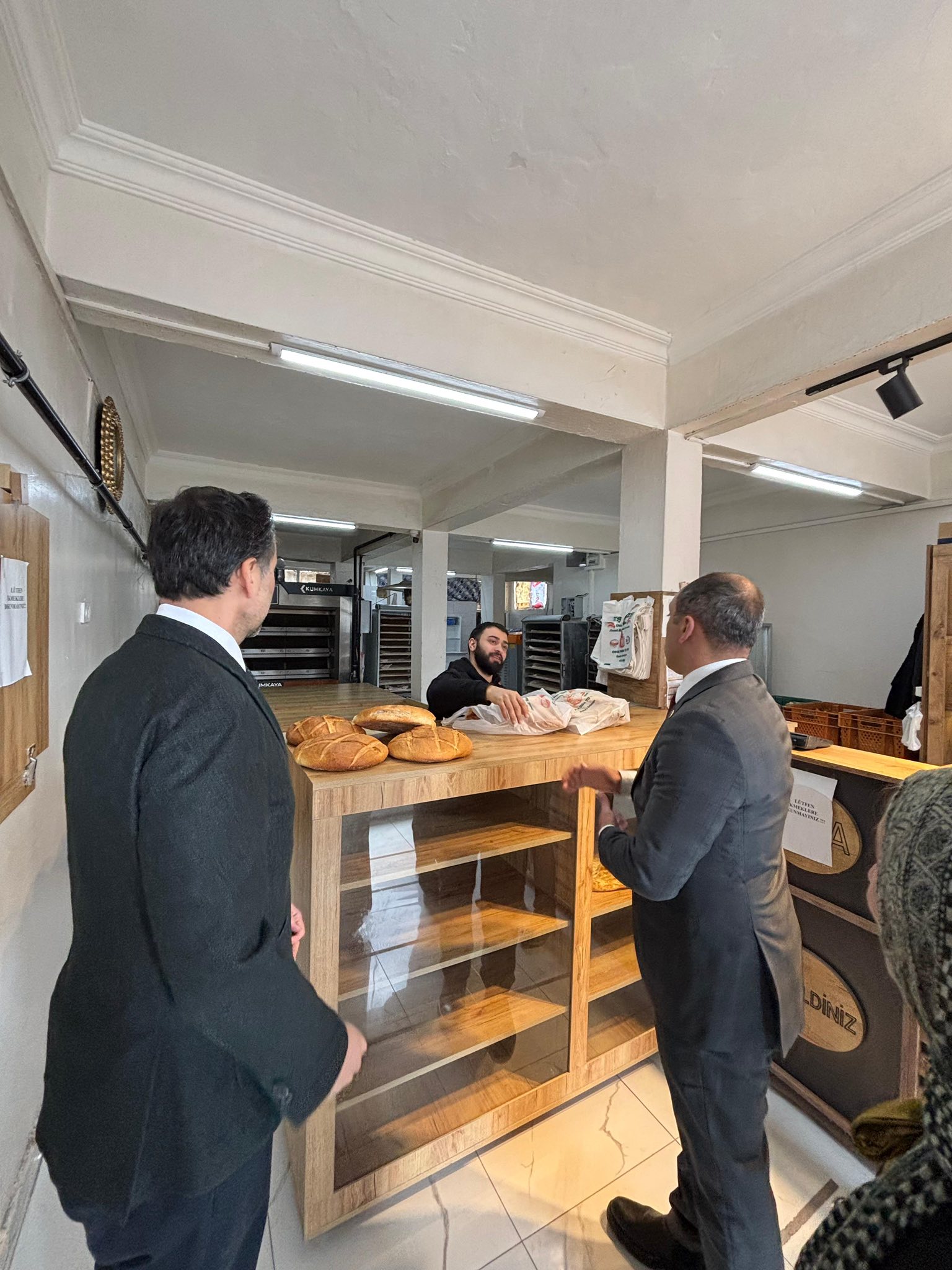 CHP Ardahan Milletvekili Özgür Erdem İncesu ve CHP Ardahan İl Başkanı Yunus Dündar, Posof’u ziyaret etti.