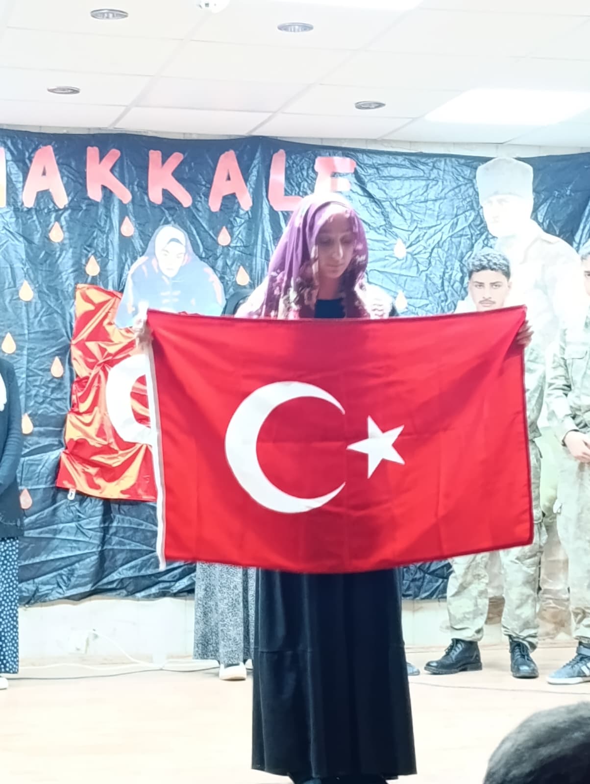 18 Mart Çanakkale Zaferi ve Şehitleri Anma Günü kapsamında düzenlenen programa katıldı.