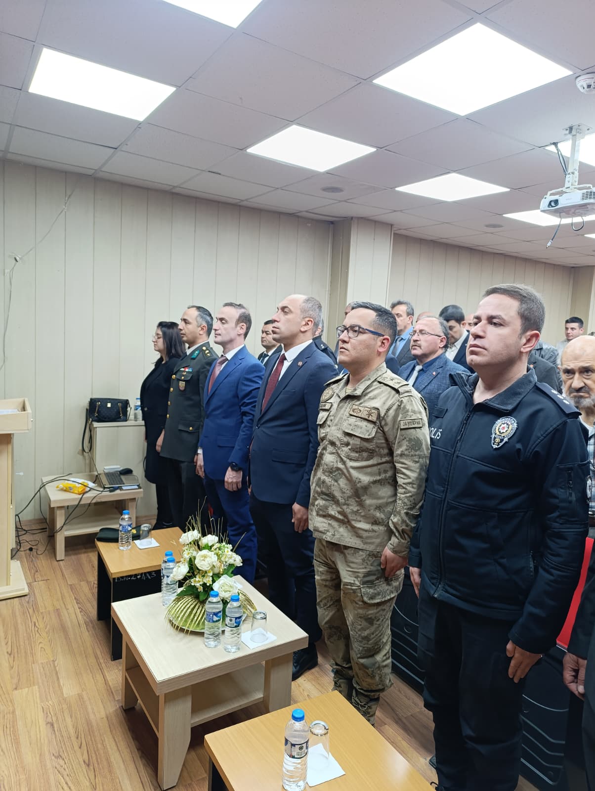 18 Mart Çanakkale Zaferi ve Şehitleri Anma Günü kapsamında düzenlenen programa katıldı.